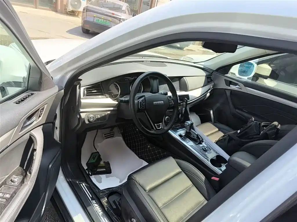 Haval H7 2017 Red Label H7 2.0T Automatic Luxury Model фото 16