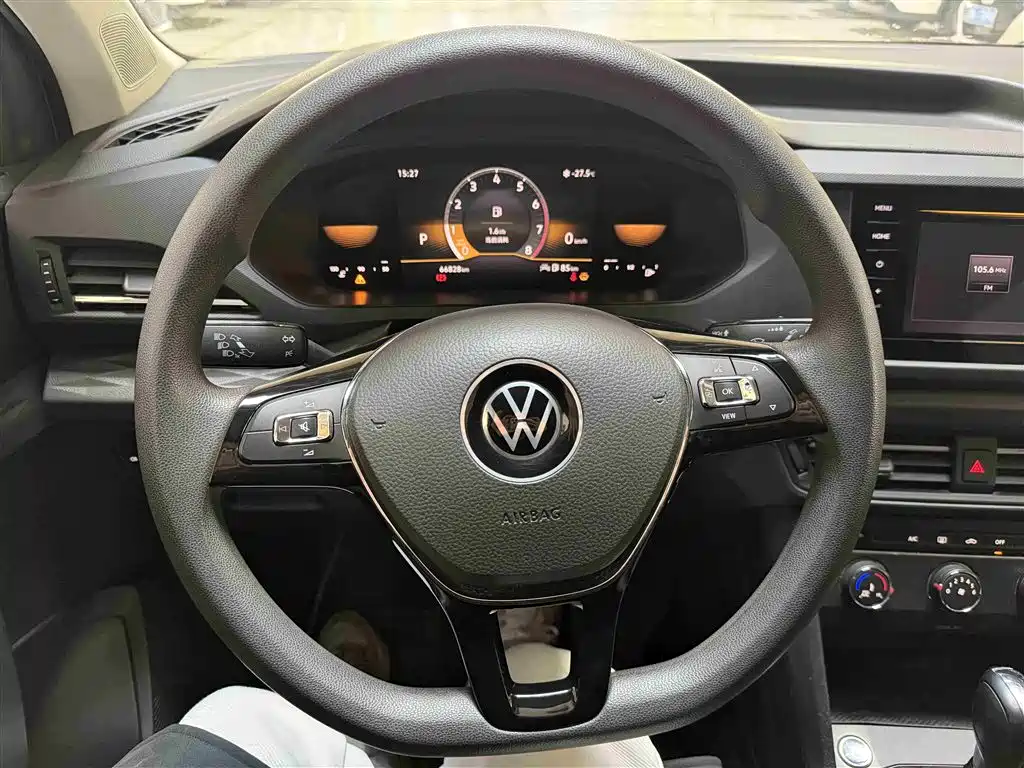Volkswagen Tharu 2022 280TSI 2WD Trend фото 12