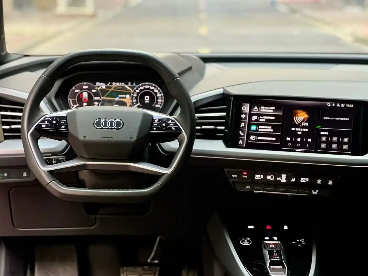 Audi Q5 e-tron 2023 40 e-tron Shining Edition Brocade Package фото 5
