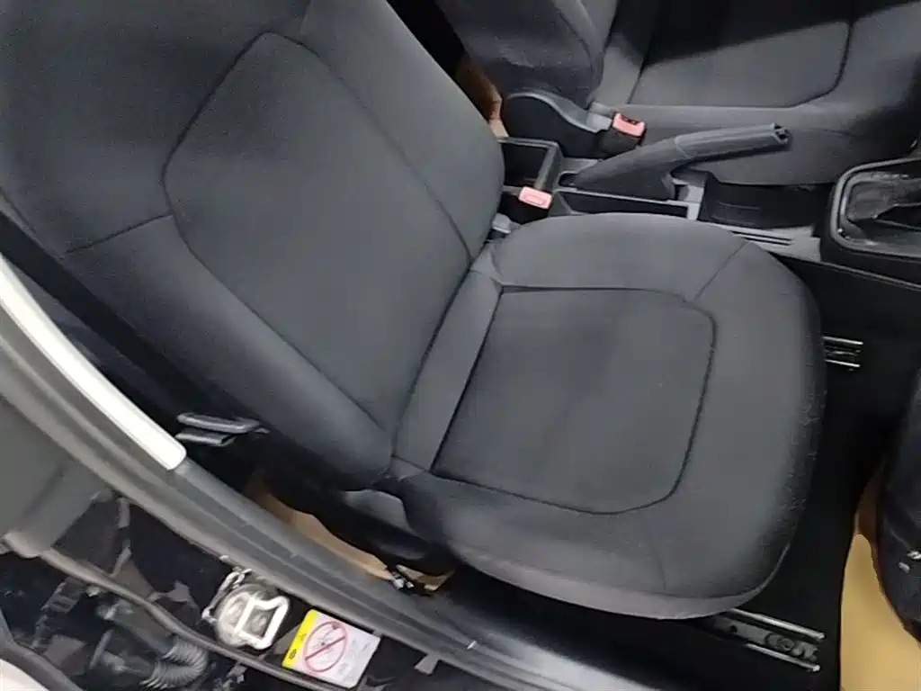 Volkswagen Santana 2015 1.6L Automatic Trend Edition фото 25