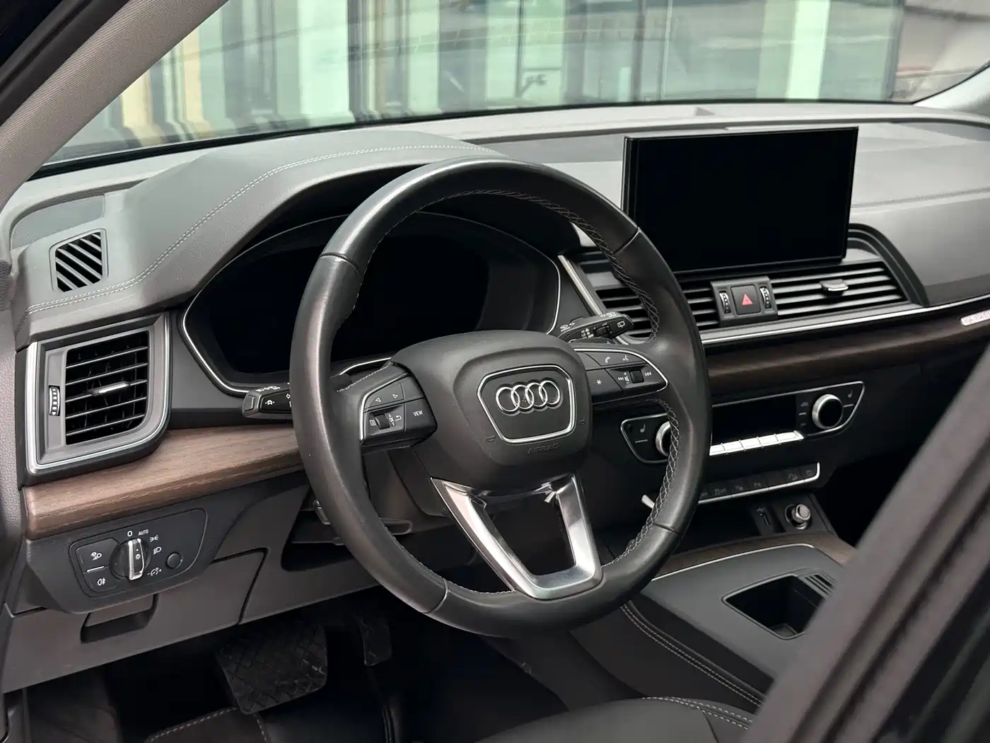 Audi Q5L 2023 40T Luxury Elegance фото 6