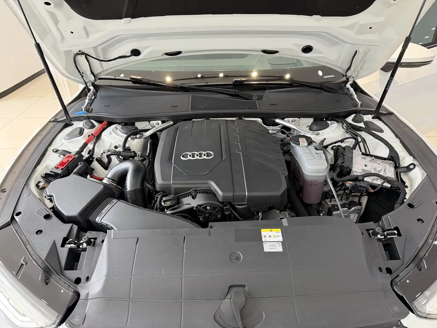 Audi A7 2023 Model 45 TFSI Premium Selection Edition фото 22