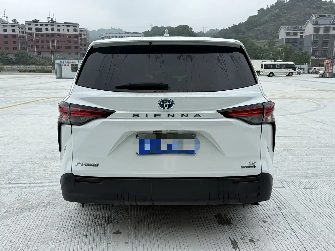 Toyota Sienna 2023 2.5L Hybrid Comfort Edition фото 8