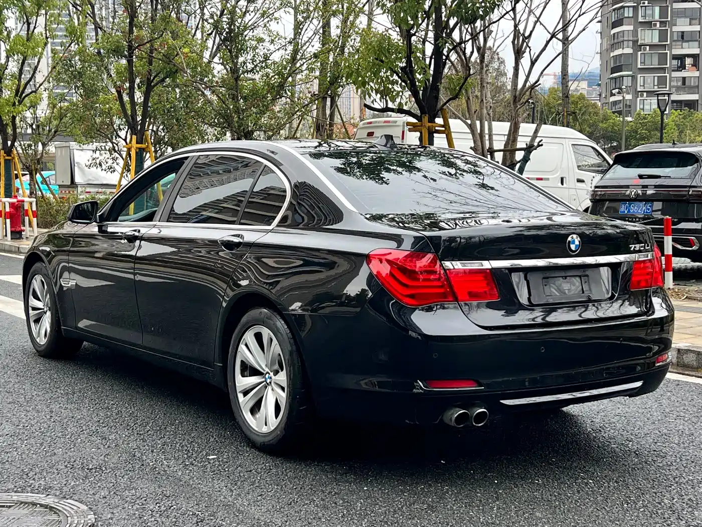 BMW 7 Series 2011 730Li Elegance фото 7