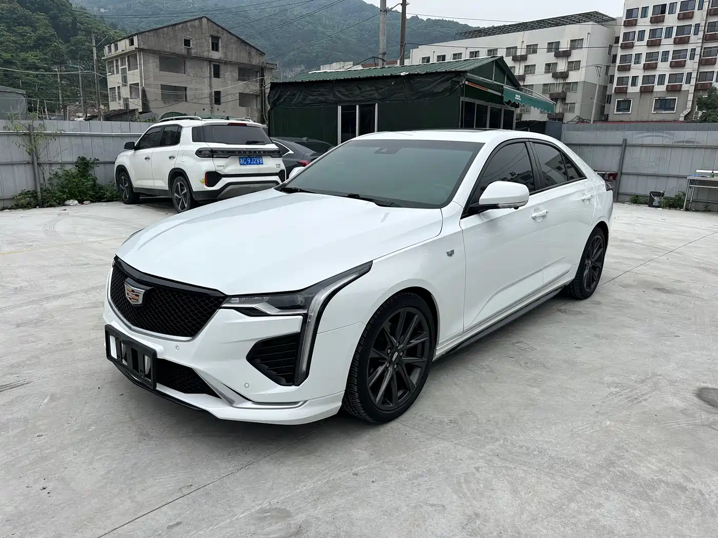 Cadillac CT4 2021 28T Luxury Model