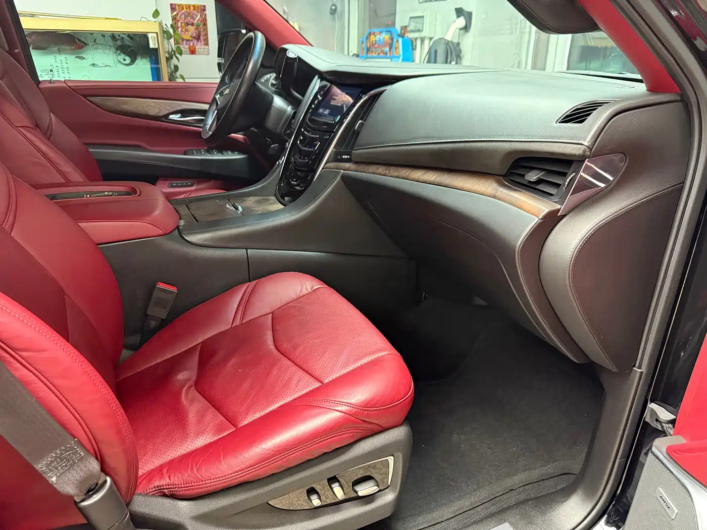 Cadillac Escalade 2017 6.2L ESV Platinum Extended фото 17
