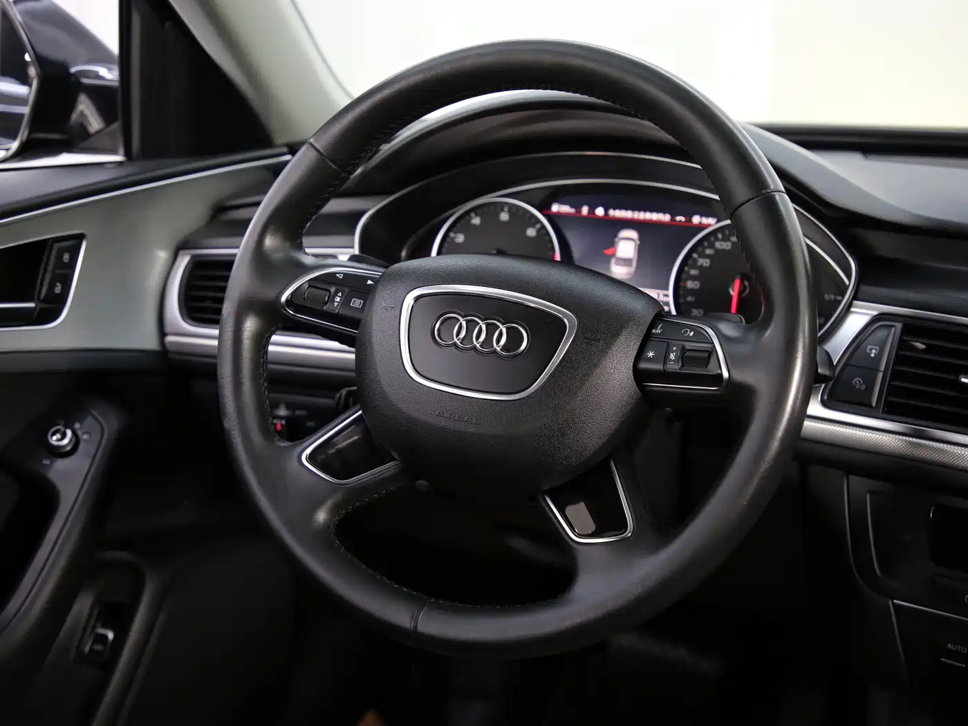 Audi A6L 2018 Model 35 TFSI Collector's Edition фото 8