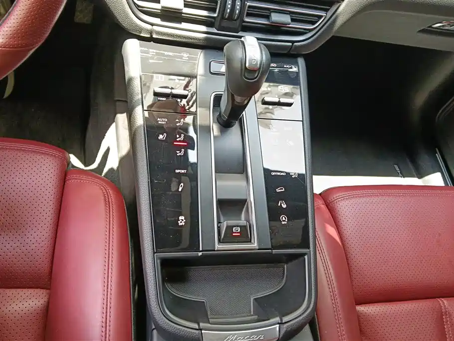 Porsche Macan 2023 Macan 2.0T фото 16