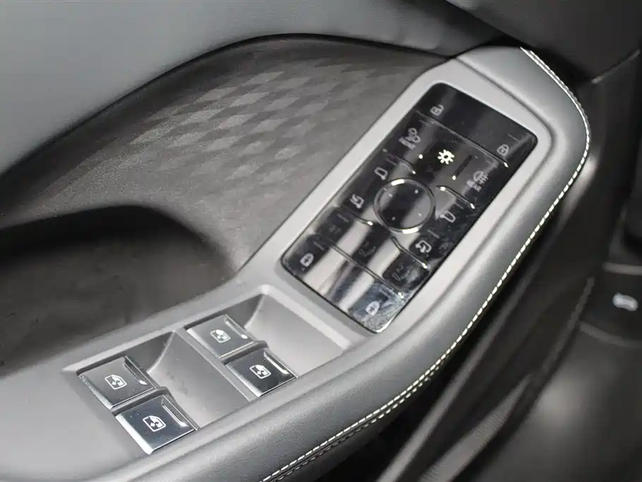 AUDI A5L