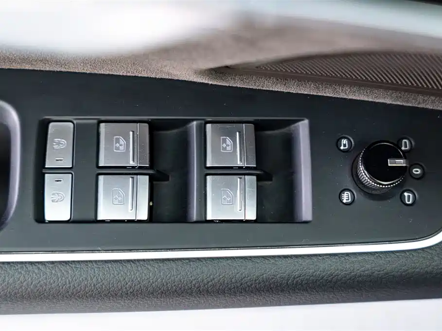 Audi A8 2019 A8L 50 TFSI quattro Comfort фото 16
