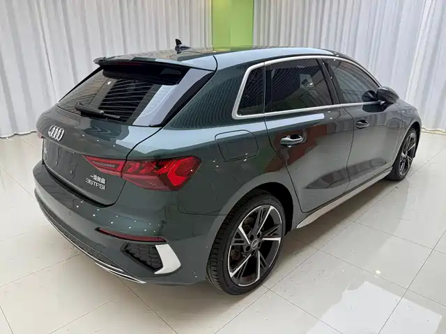 Audi A3 2023 Facelift Sportback 35 TFSI Fashion Sport — фото 4