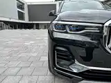 Фото 4 - BMW X7