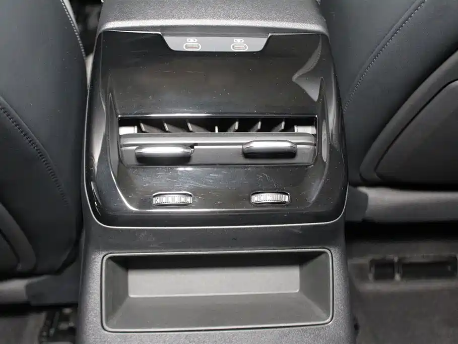 AUDI A5L