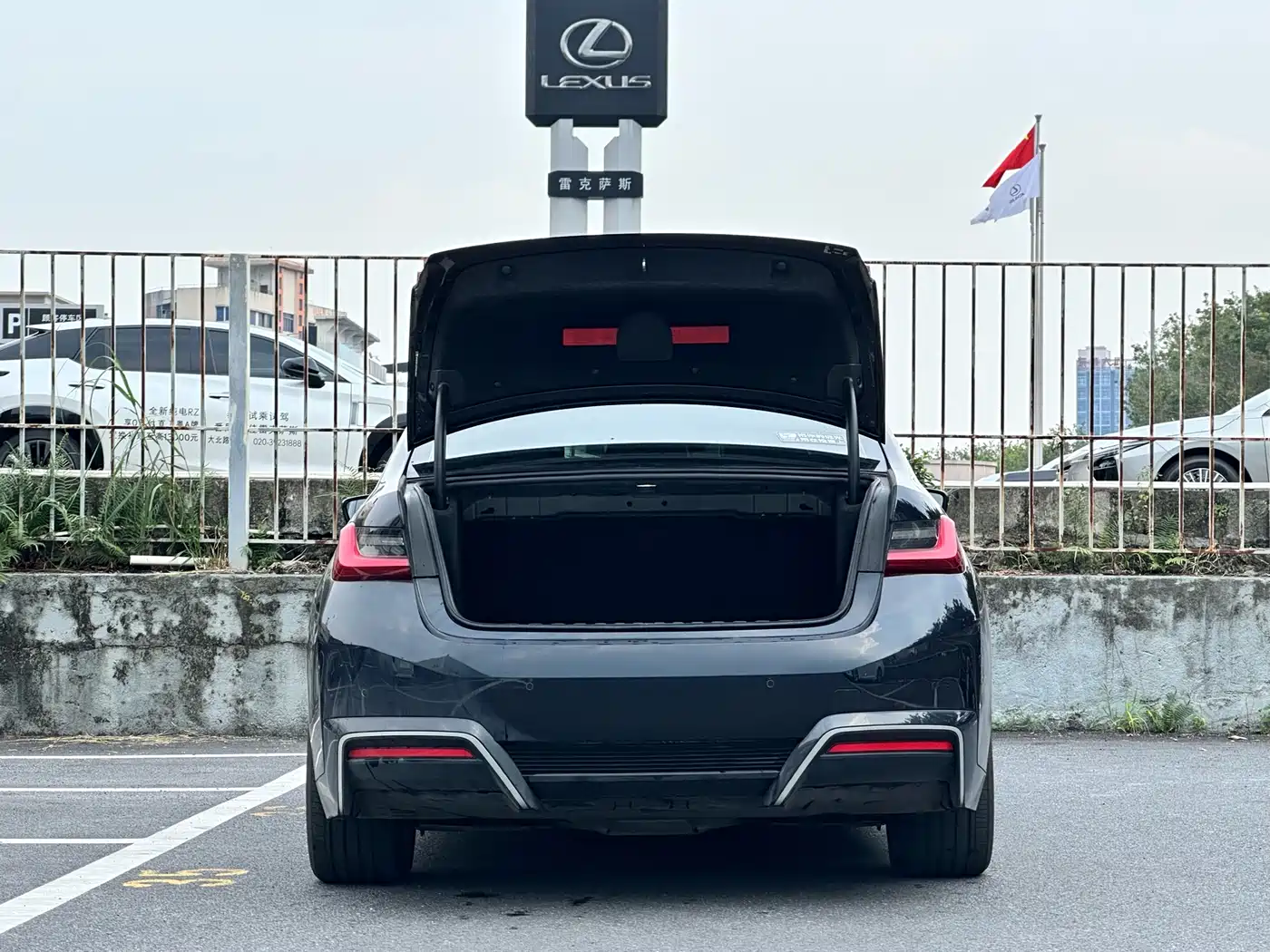 BMW i3 2022 eDrive 35 L фото 18