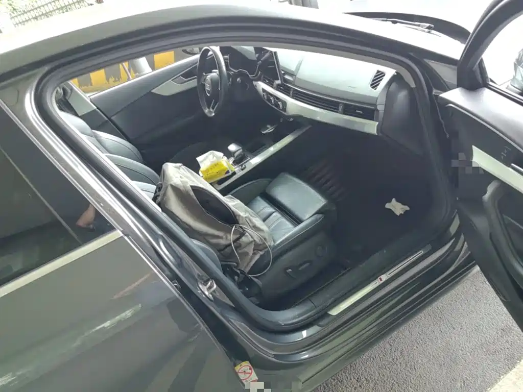 Audi A4L 2020 40 TFSI Fashion Dynamic Edition фото 20