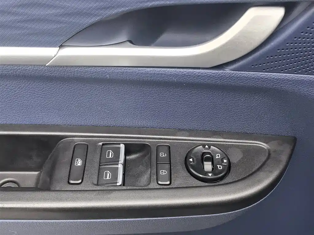 BAW RUISHENG ACE M7 NEW ENERGY