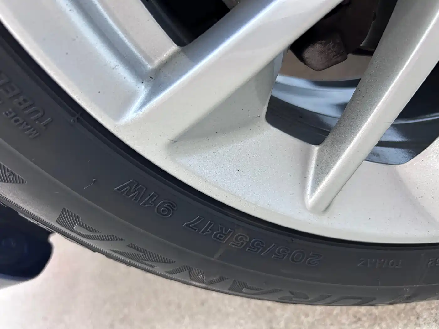 BMW 2 Series Touring 2018 218i Luxury Line фото 30