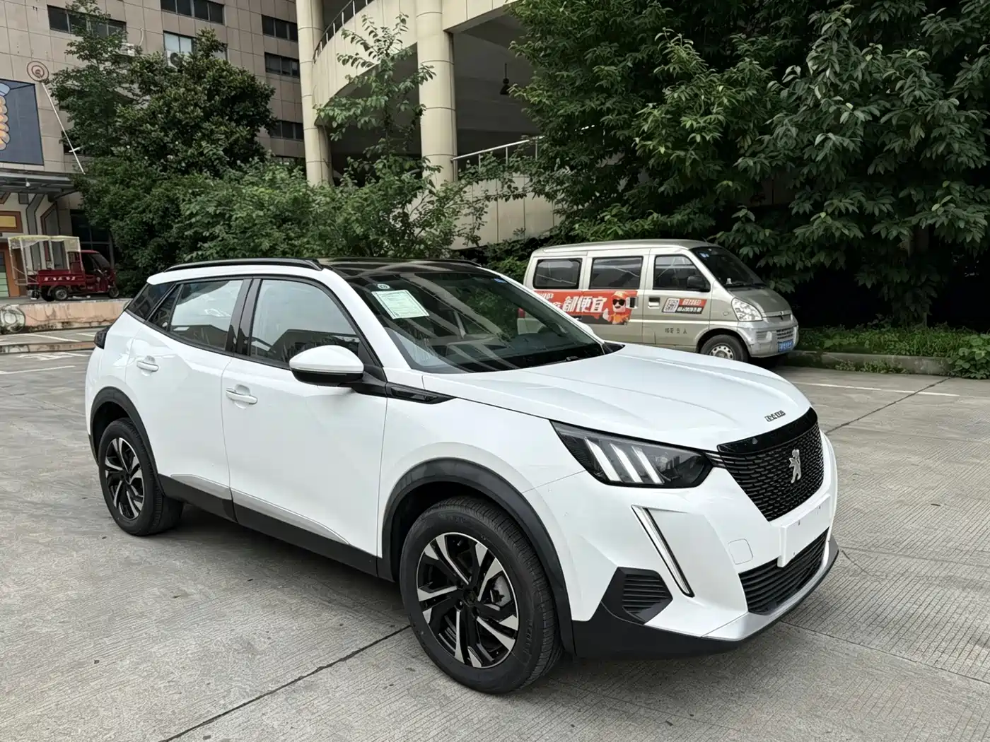 Peugeot 2008 2022 230THP THE ONE фото 3