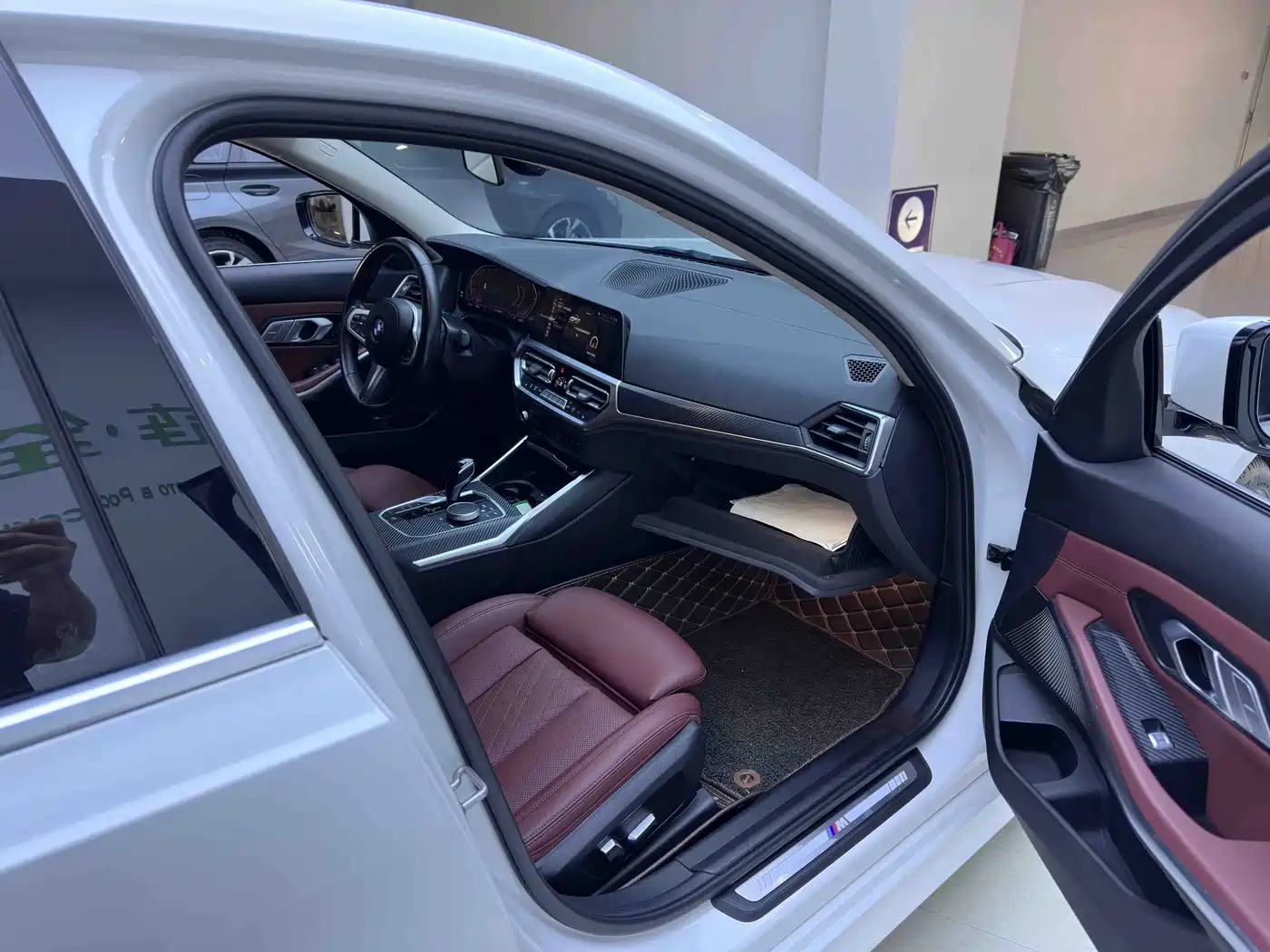 BMW 3 Series 2022 320Li M Sport Package фото 8