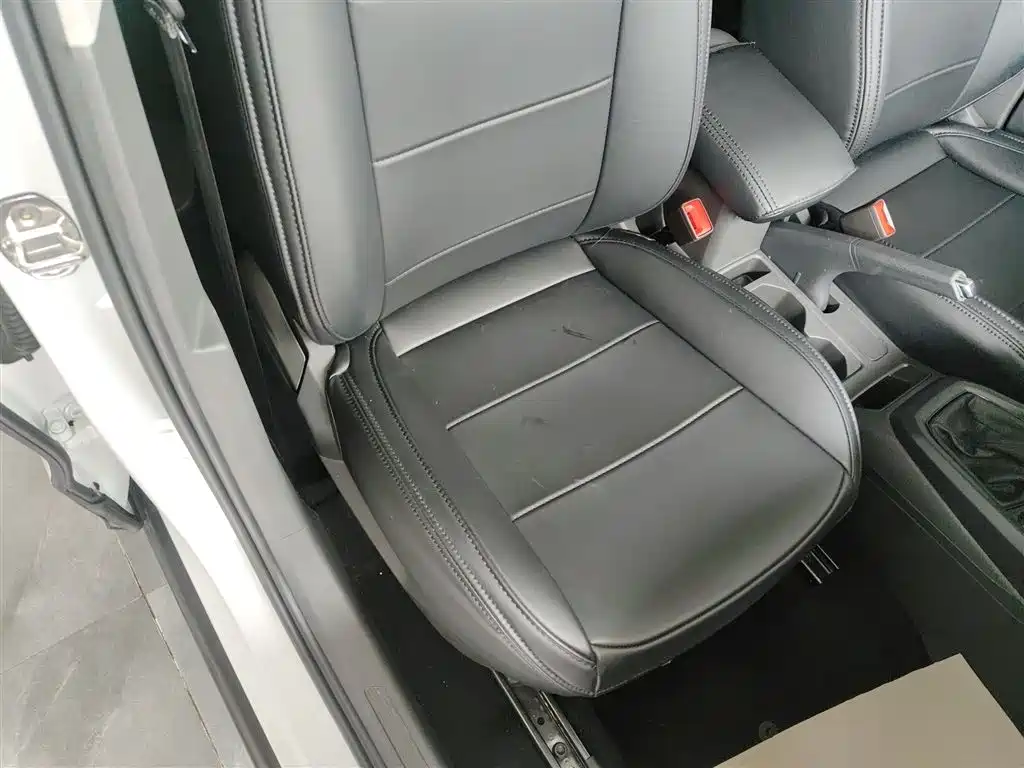 VOLKSWAGEN TU KAI