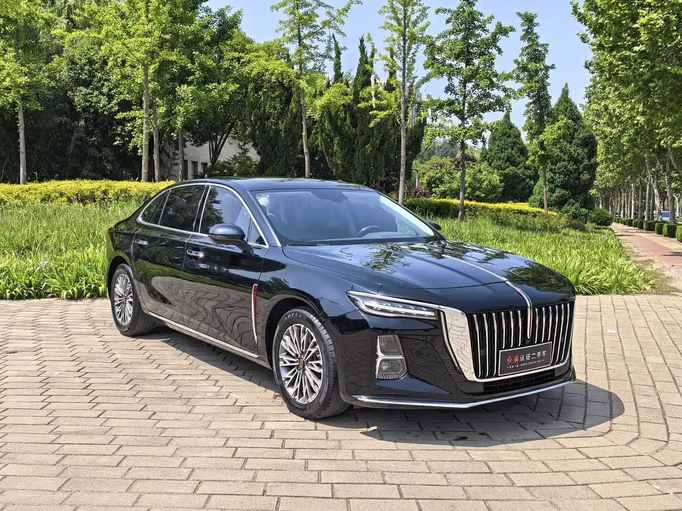Hongqi H5 2024 1.5T DCT Smart Connect Flag Rhythm Edition фото 3