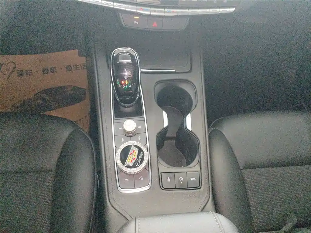 CADILLAC XT4