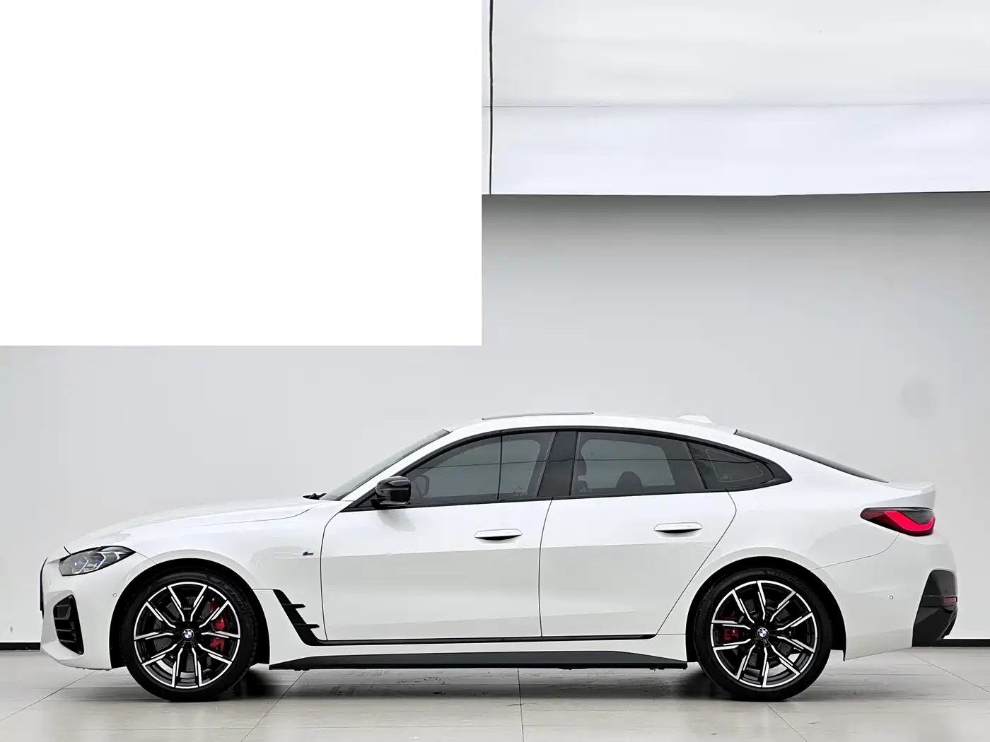 BMW 4 Series 2022 425i Gran Coupe M Sport Night Package фото 3