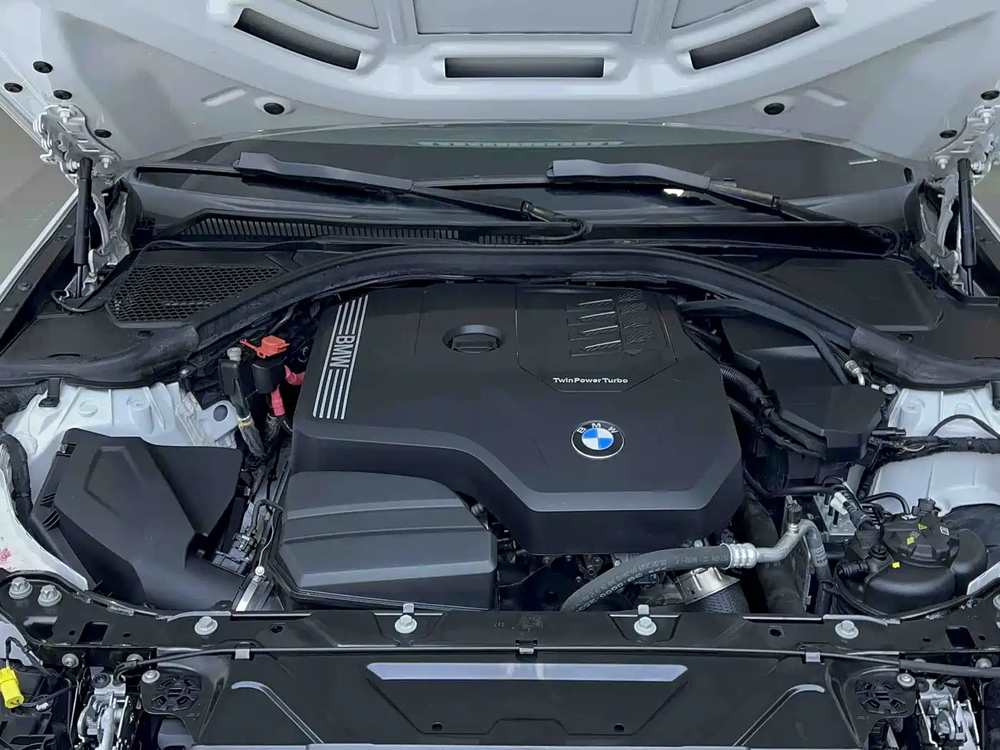 BMW 3 Series 2023 320Li M Sport Package фото 9