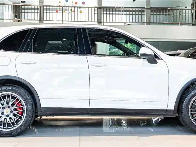 Porsche Cayenne 2016 Cayenne Turbo 4.8T фото 4