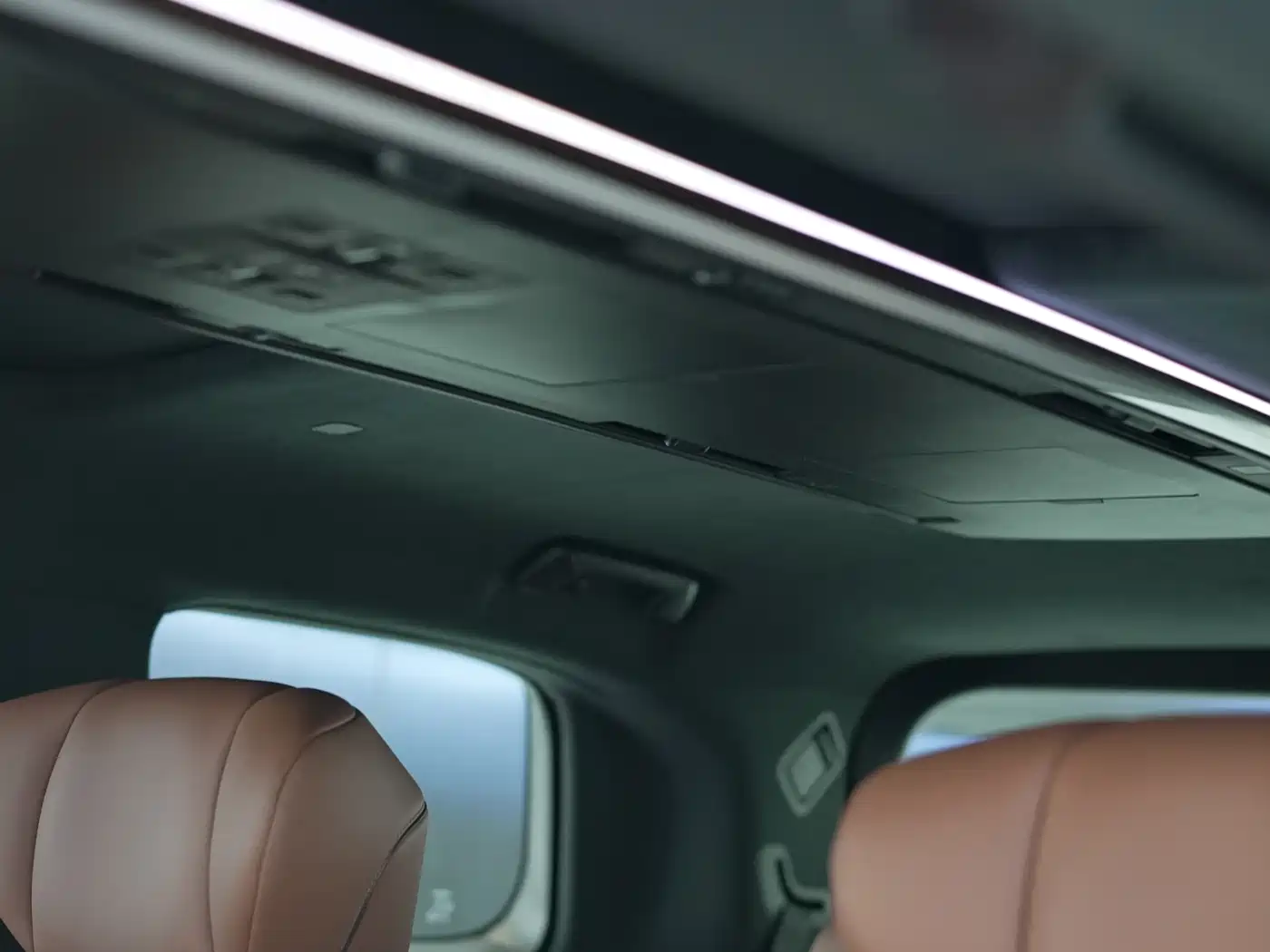 Toyota Alphard 2025 Hybrid 2.5L Ultimate Gold Edition фото 10