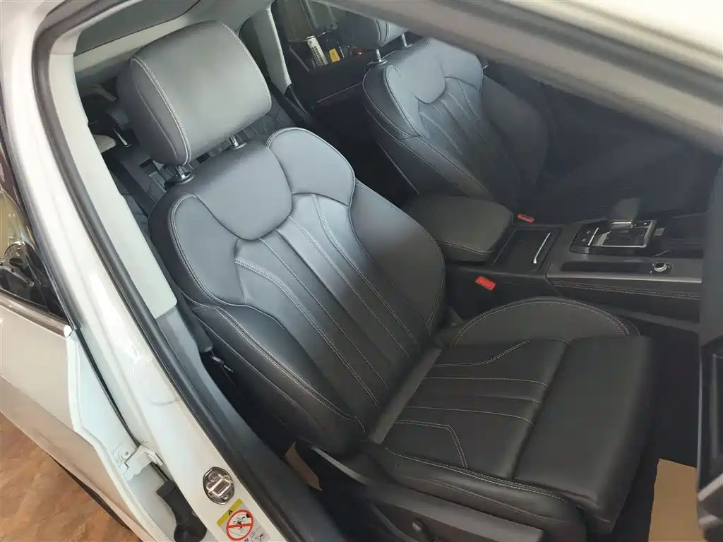 Audi Q5L 2022 Facelift 45T Luxury Dynamic фото 20