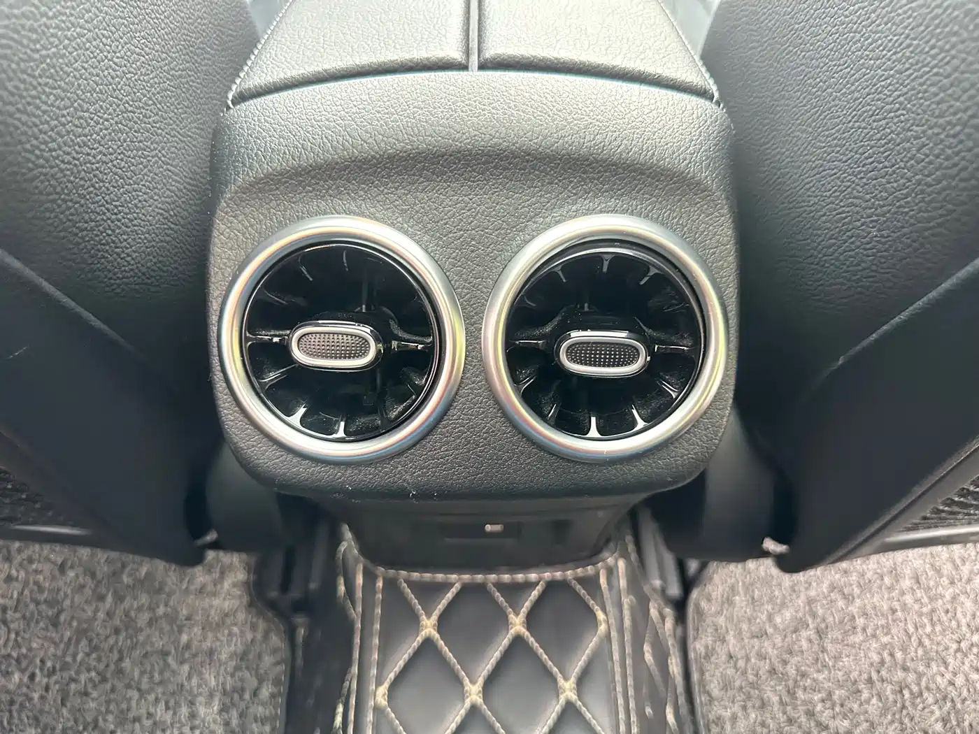 Mercedes-Benz A-Class 2022 A 180 L фото 17