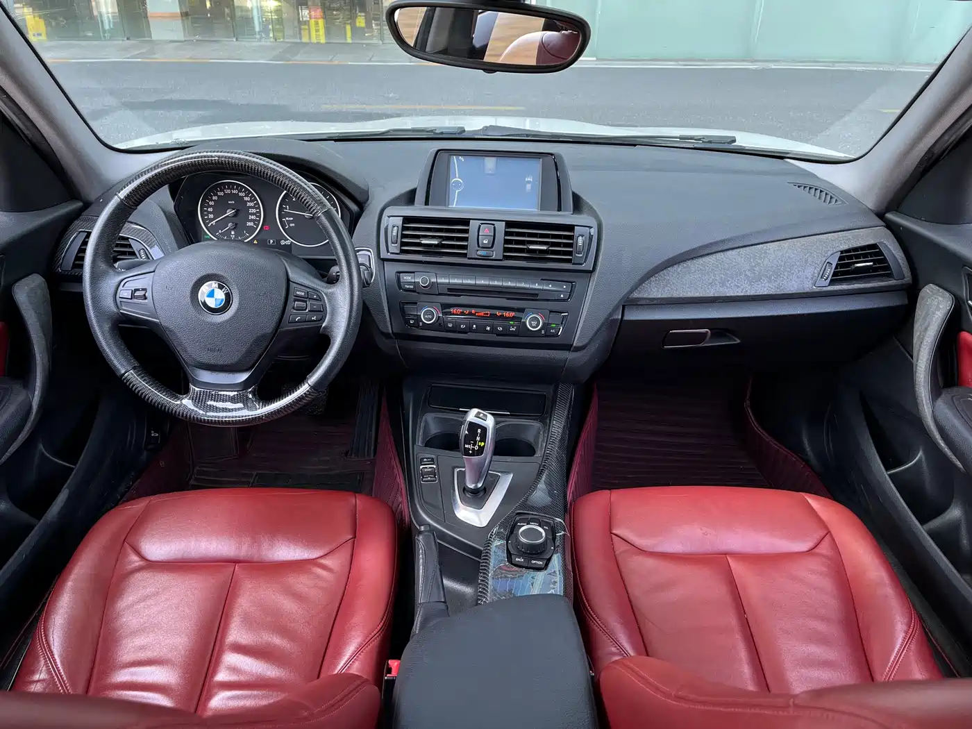 BMW 1 Series (Import) 2013 Facelift 118i Leading Model фото 16