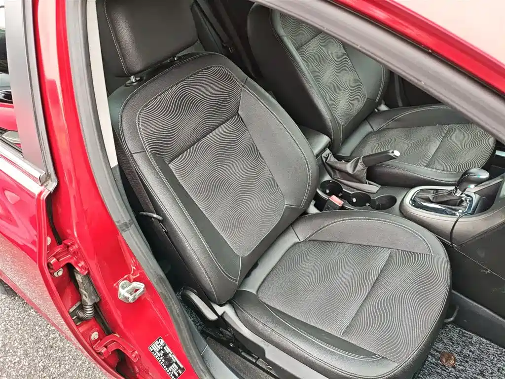 Buick Excelle 2014 XT 1.6L Automatic Fashion фото 25
