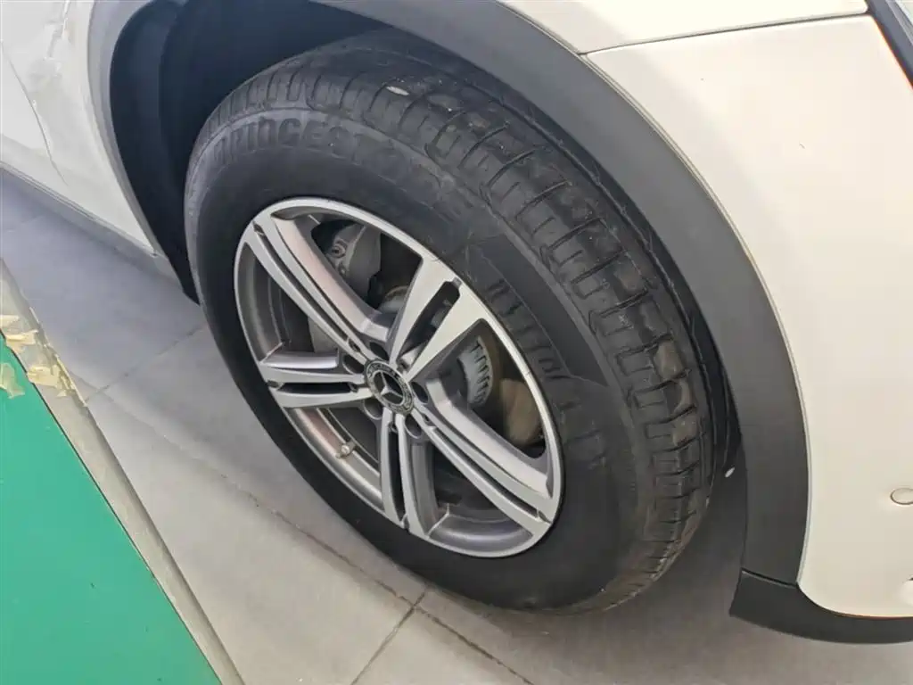 Mercedes-Benz GLC 2021 GLC 260 L 4MATIC Sporty фото 14