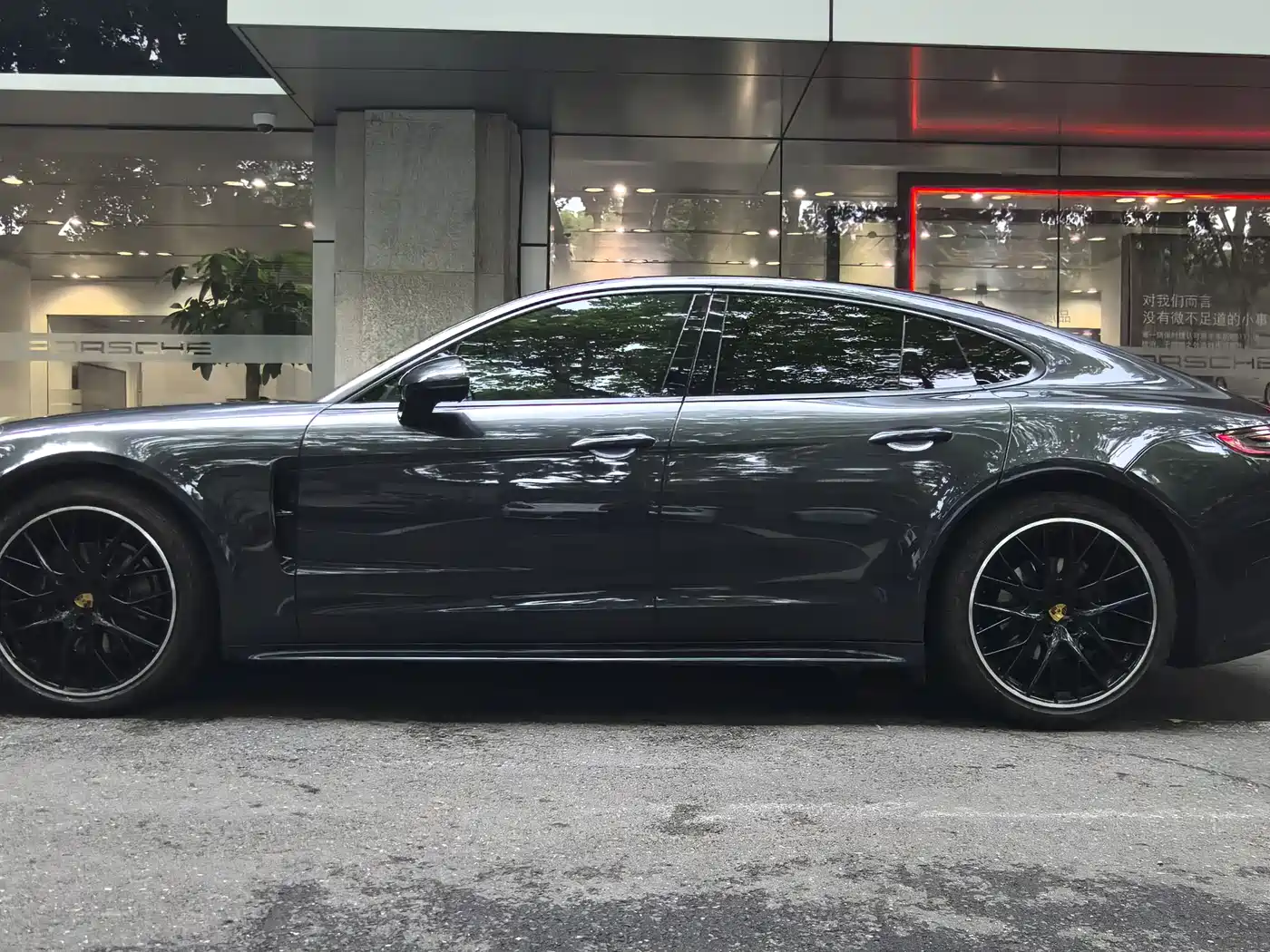 Porsche Panamera 2020 Panamera 10th Anniversary Edition 2.9T фото 3