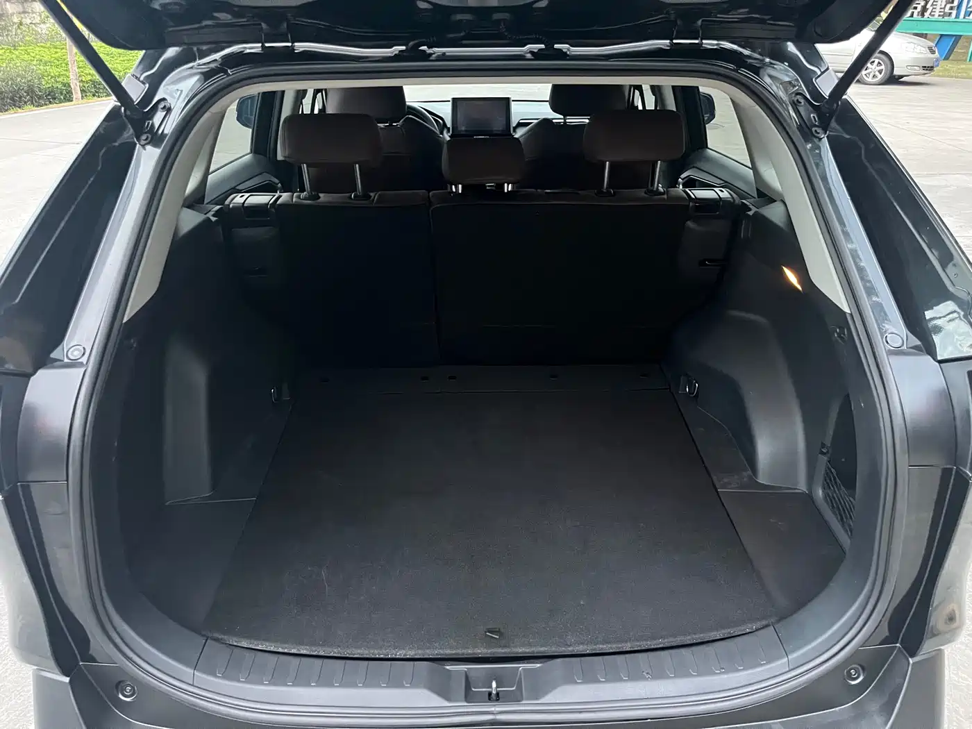 Toyota RAV4 Rongfang 2022 2.0L CVT 2WD Trend Edition фото 10