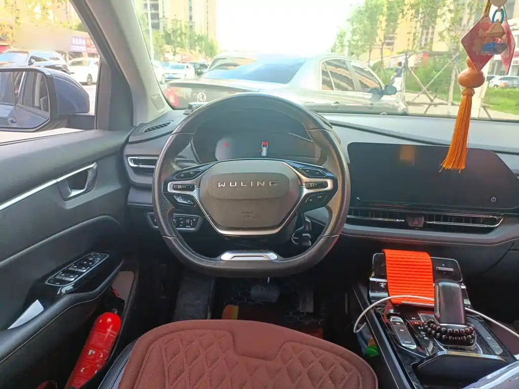 Фото 7 - Wuling Motors Wuling Victory