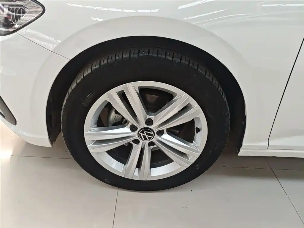 Volkswagen Lavida 2021 280TSI DSG Comfort Edition фото 23