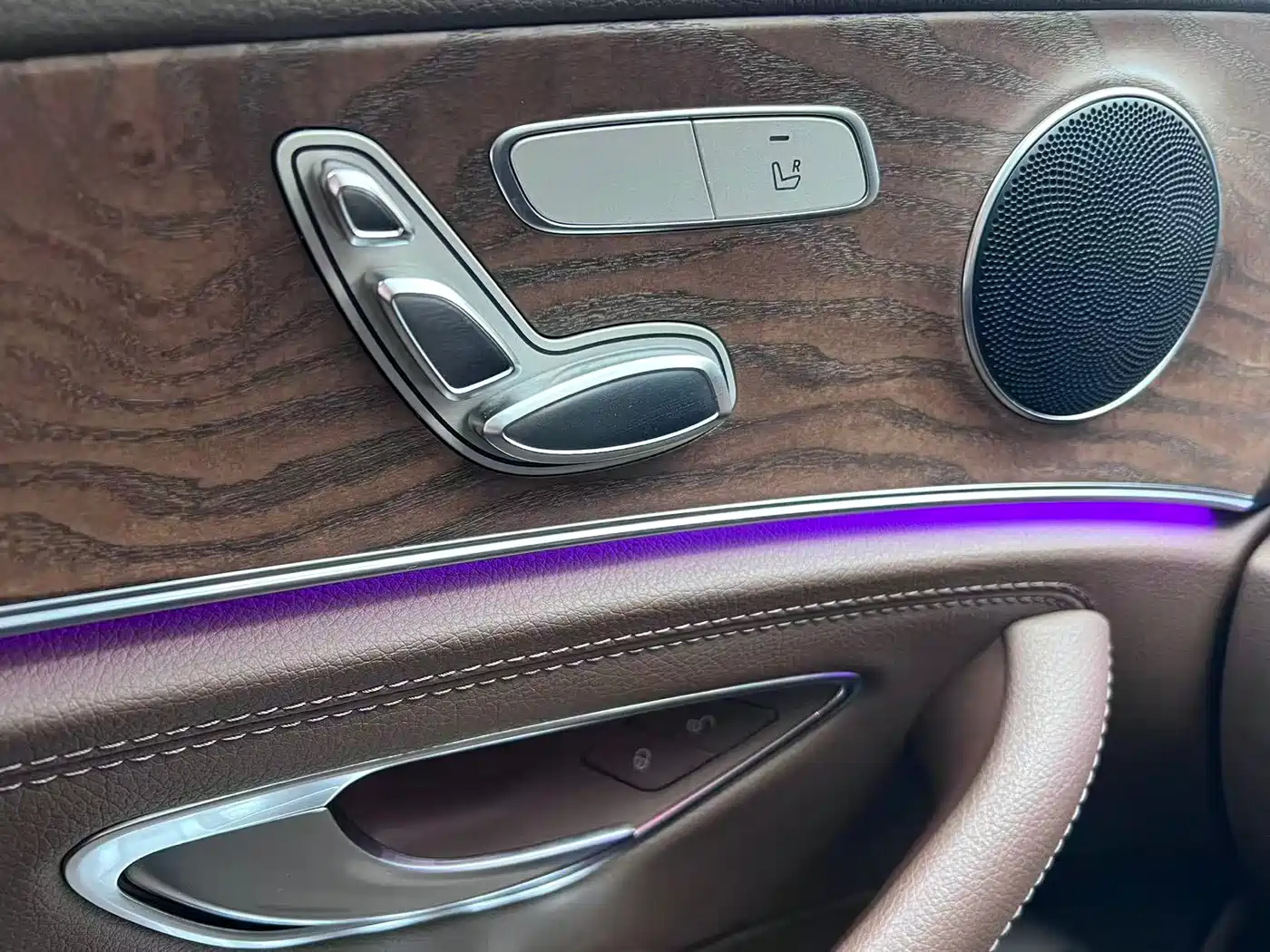 Mercedes-Benz E-Class 2019 E 200 L фото 18