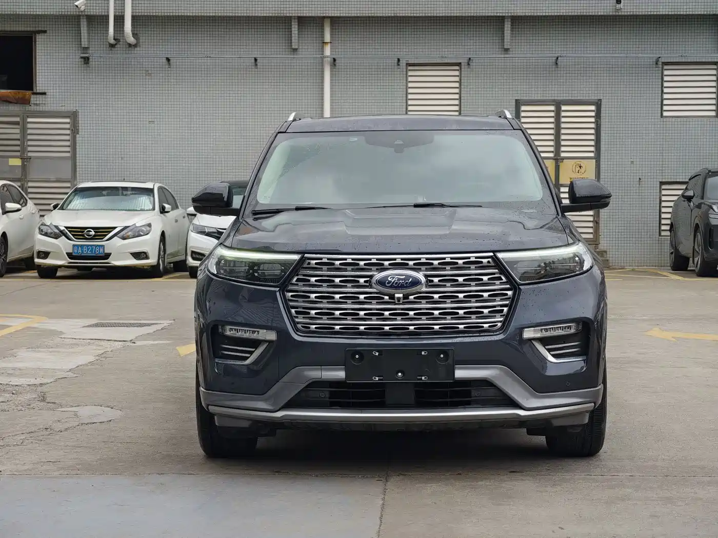 FORD EXPLORER