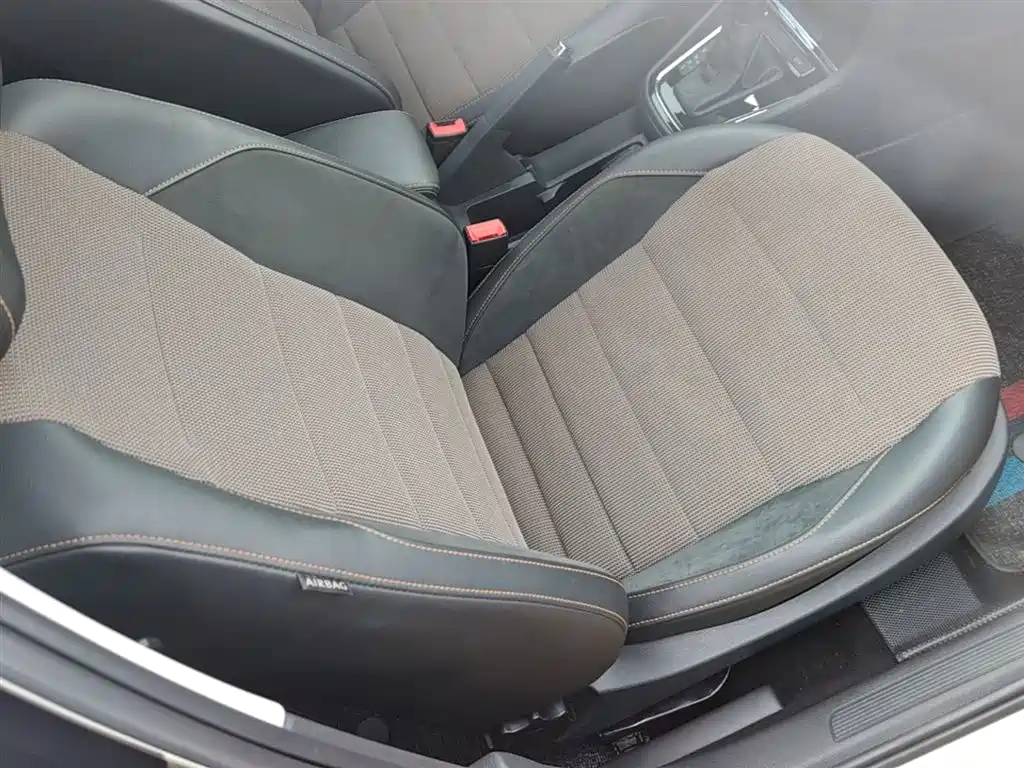 Volkswagen C-TREK 2018 1.5L Automatic Comfort фото 25