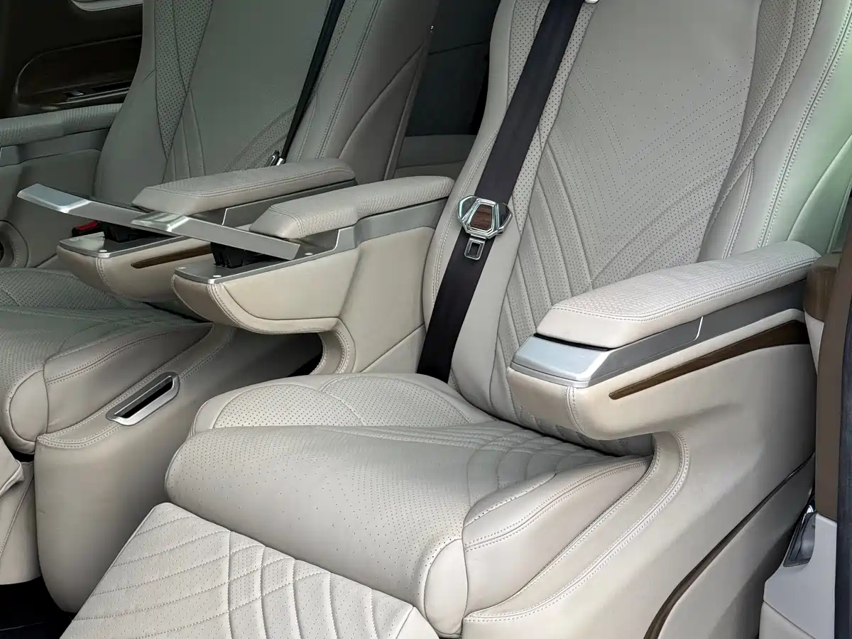 Mercedes-Benz Vito 2021 2.0T Business Edition 7-seater фото 9