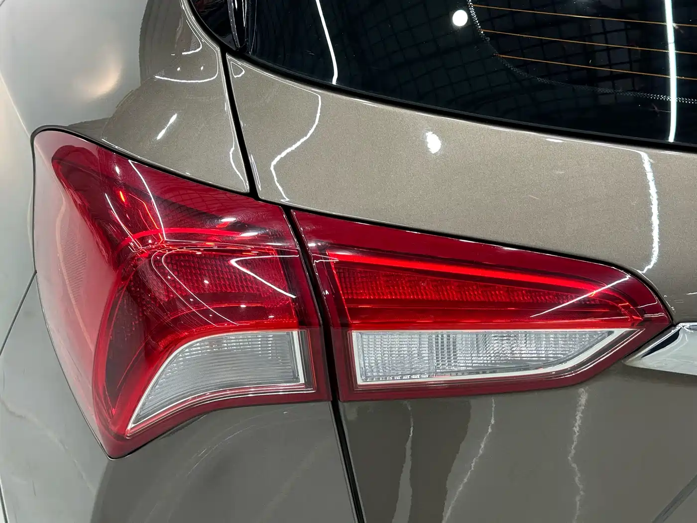 Buick Envision Plus 2019 28T AWD Elite Model China VI фото 9