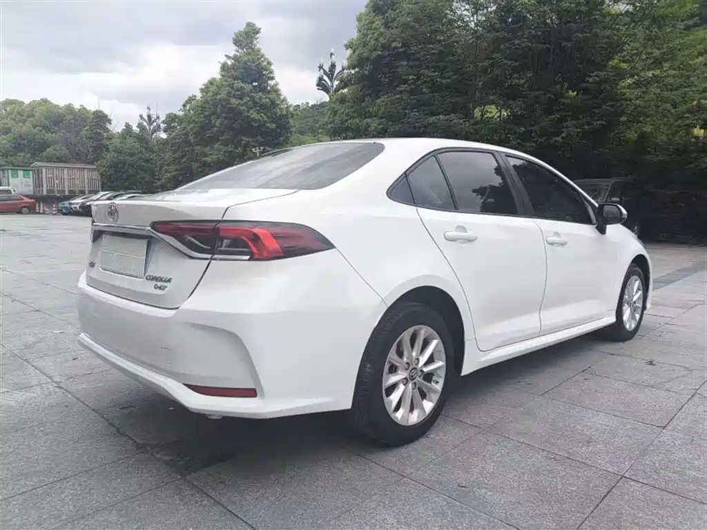 Toyota Corolla 2021 1.2T S-CVT Elite PLUS Edition фото 9