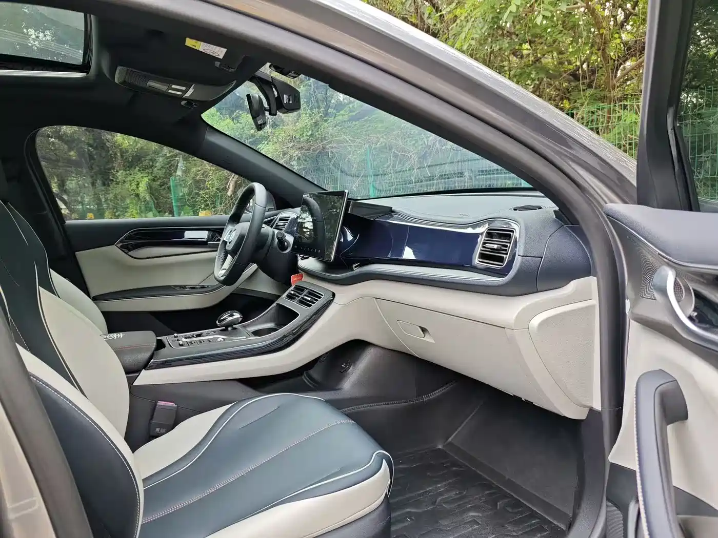 BYD Qin PLUS 2021 DM-i 55KM Flagship фото 15