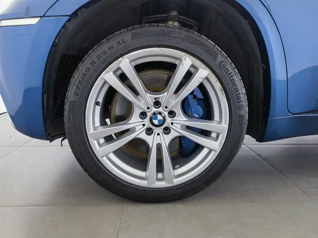 BMW X5 M 2010 X5 M фото 17