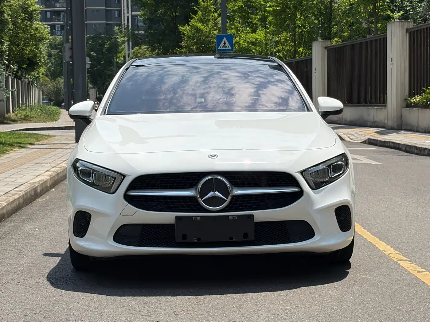 Mercedes-Benz A-Class 2019 A 200 L фото 2