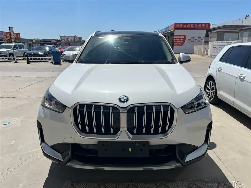 BMW X1 2023 sDrive20Li X Design Package фото 2