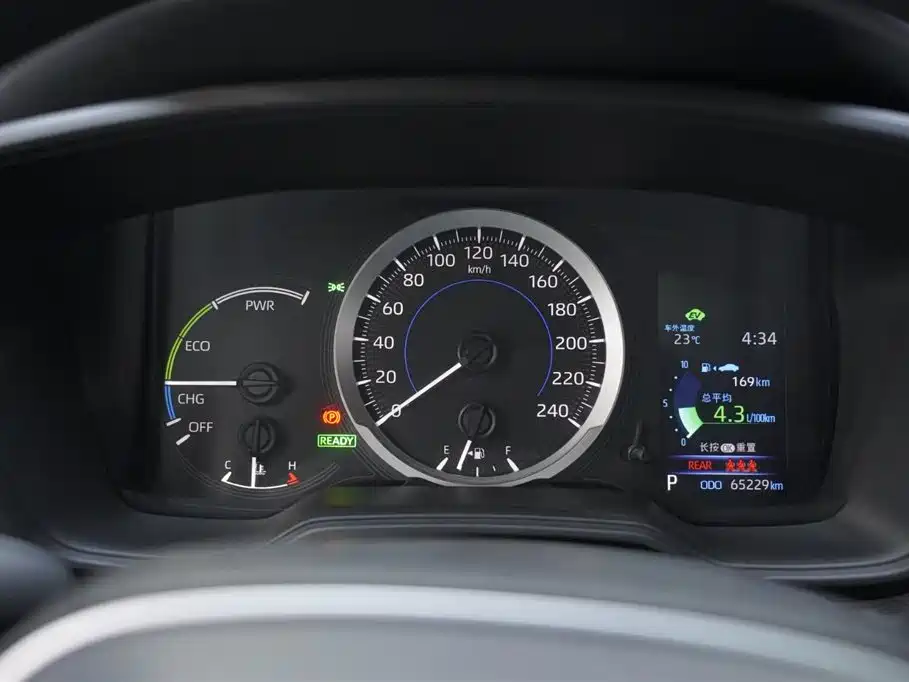 Toyota Levin 2022 Dual Engine 1.8H E-CVT Luxury Edition фото 6